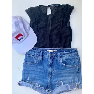 Brandy Melville Cynthia bodysuit